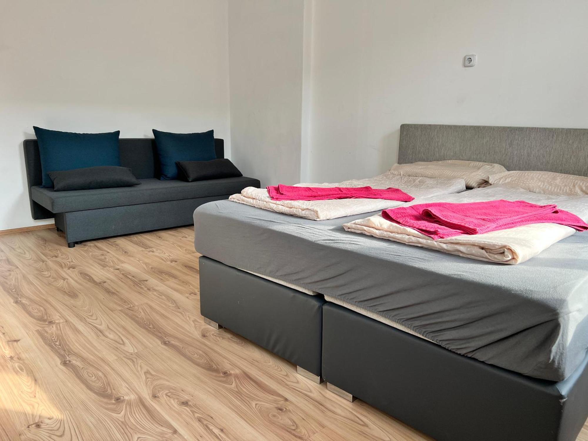 Comfortable 4br Shared Perfect For Groups & Friends Apartment *