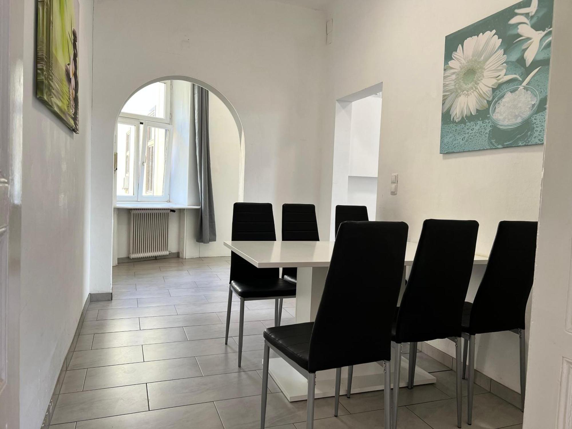 Comfortable 4br Shared Perfect For Groups & Friends
