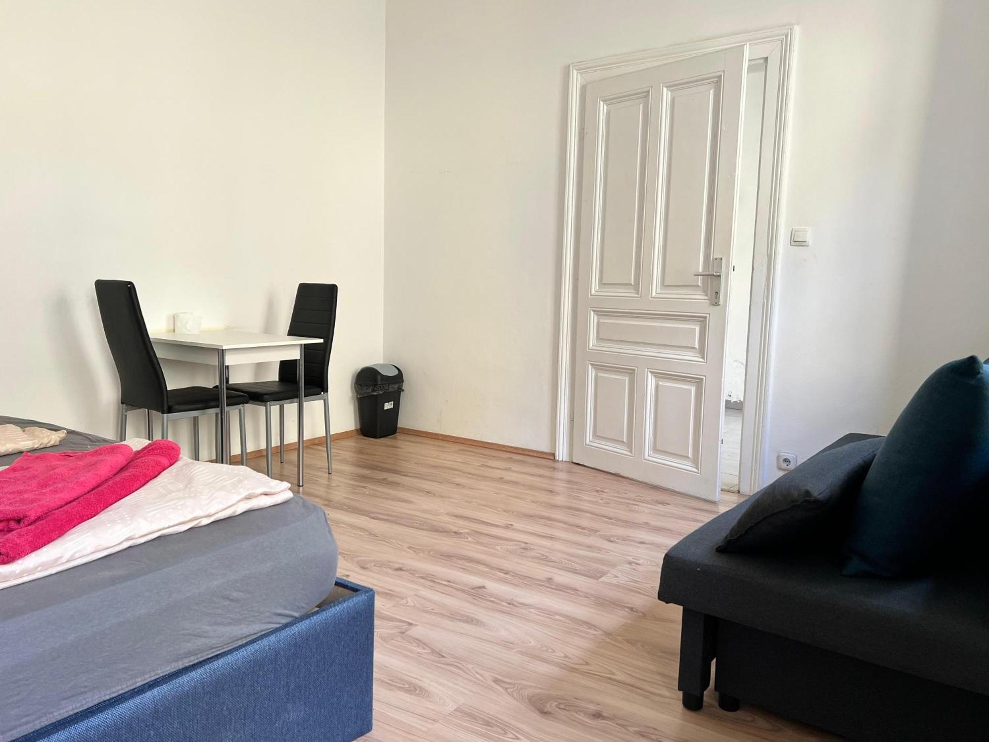 Apartment Comfortable 4br Shared Perfect For Groups & Friends *