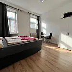 Comfortable 4Br Shared Apt Perfect For Groups & Friends